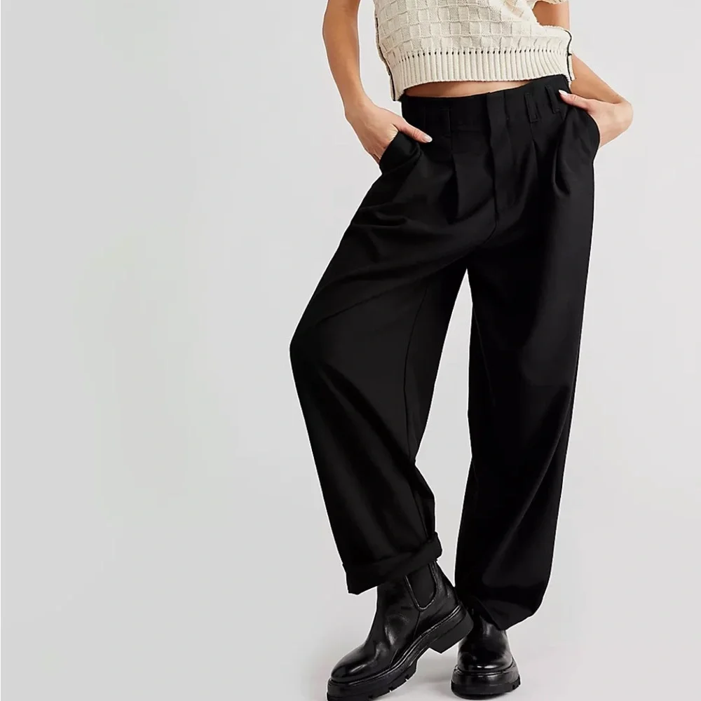 NWOT Calla tailored trousers by Free People in size 2